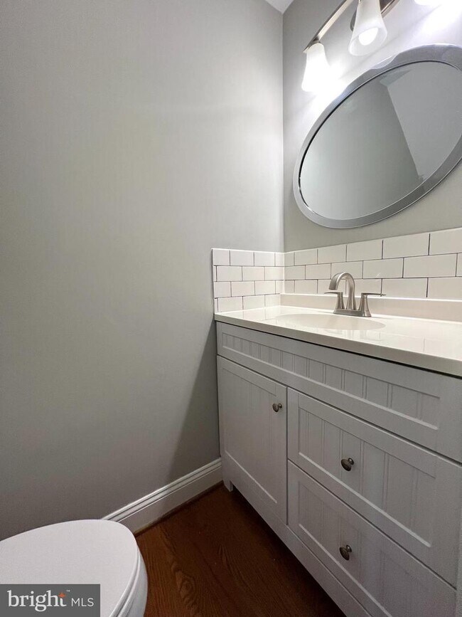 Building Photo - 15504 Empress Way
