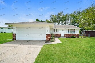 Building Photo - 3063 Chelford Dr