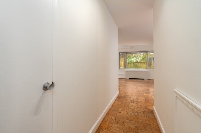 Building Photo - 2755 Ordway St NW