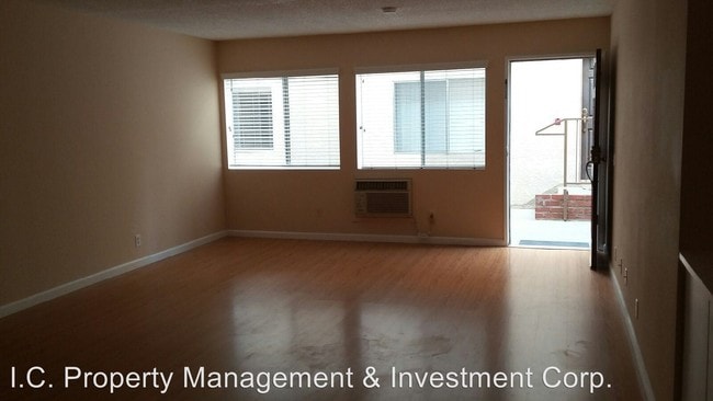 Building Photo - 1160 Elm Ave