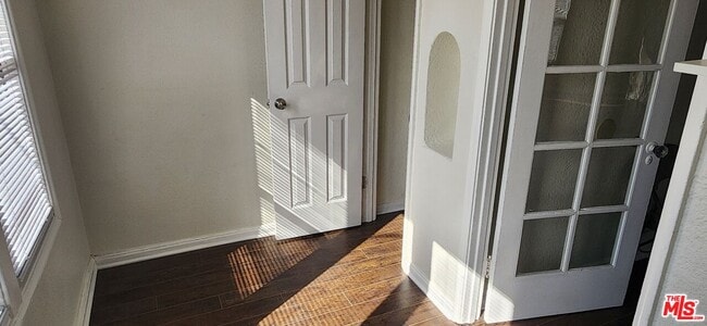 Building Photo - 1129 Queen Anne Pl