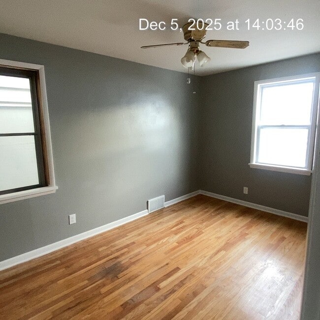 Foto del edificio - 823 E Clarke St