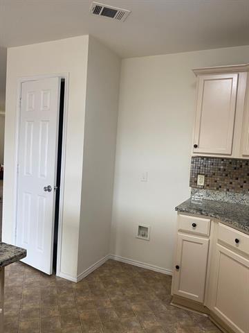 Building Photo - 1861 Sheffield Pl