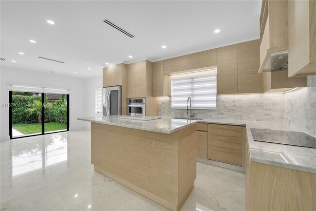 Photo - 728 Majorca Ave House