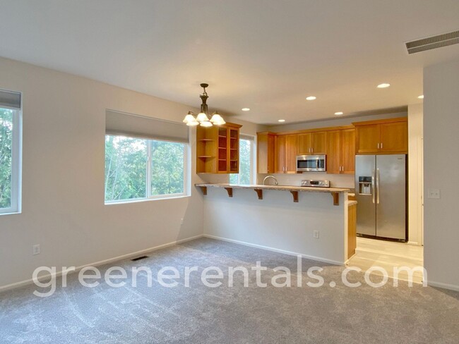 Foto del edificio - 3BR 2.5BA Home Located in Tumwater Hill Co...