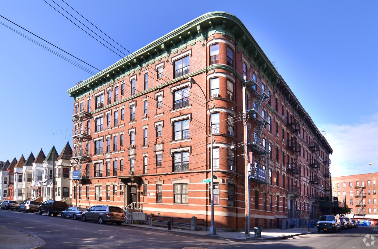 656 E 166th St, Bronx, NY 10456 Apartments in Bronx, NY