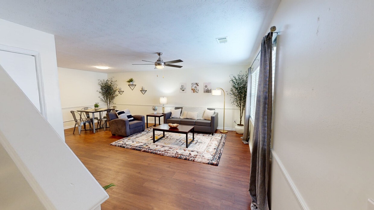 Photo - Logan Square Apartments