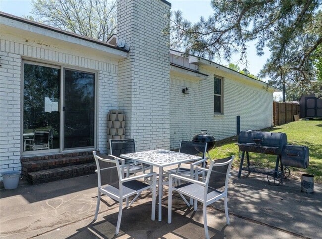 Foto del edificio - Beautiful Newly Remodeled 3 Bed, 2 Bath Home