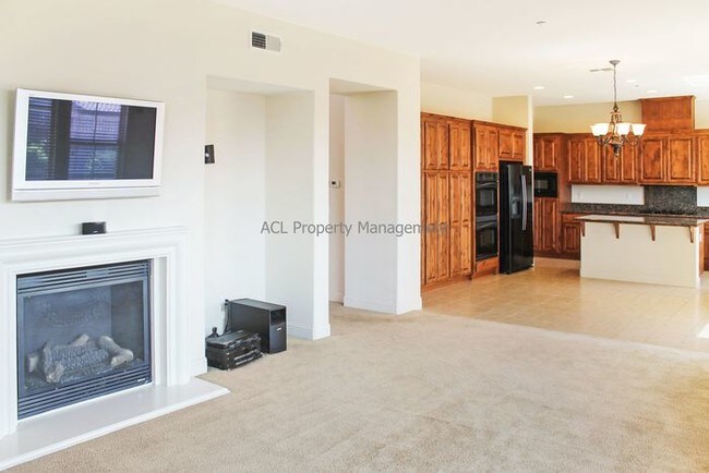 Building Photo - 306 Carrick Cir
