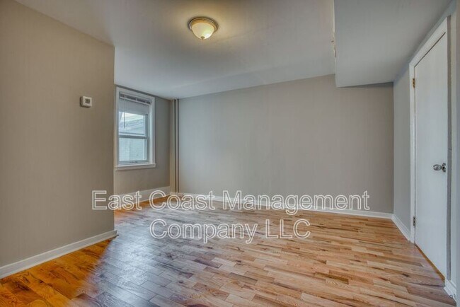 Foto del edificio - 102 S Wolfe St