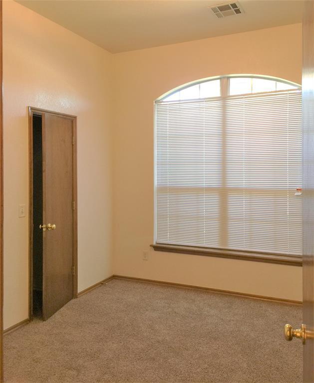 Foto del edificio - 120 Lochwood Dr