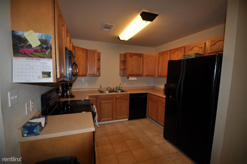 Foto principal - 507 S Curran Ave