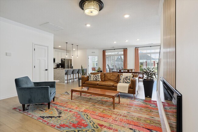 Foto del edificio - 2102 Promenade Ln