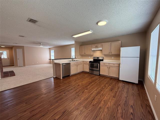 Building Photo - 4417 Courtside Dr