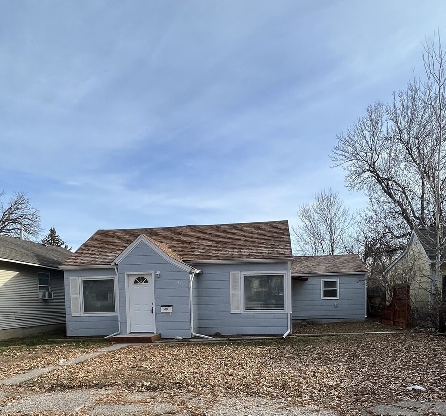 3 Bed/ 1 Bath/ 1 Car Garage Home in Laure... House Rental in Laurel