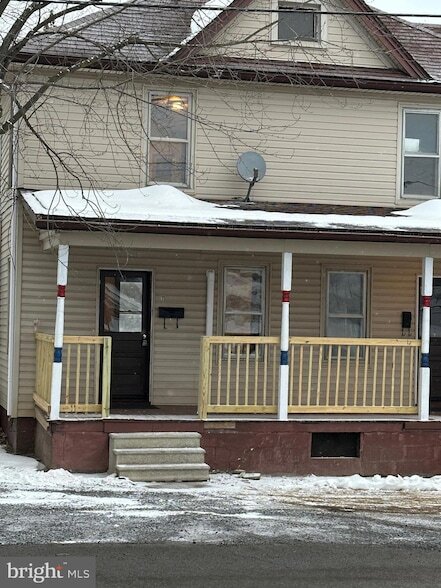 Building Photo - 11 Myers Rd