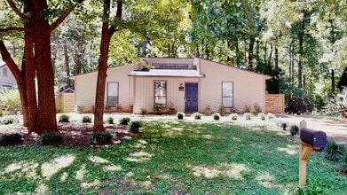 Building Photo - 5012 Glenview Ct