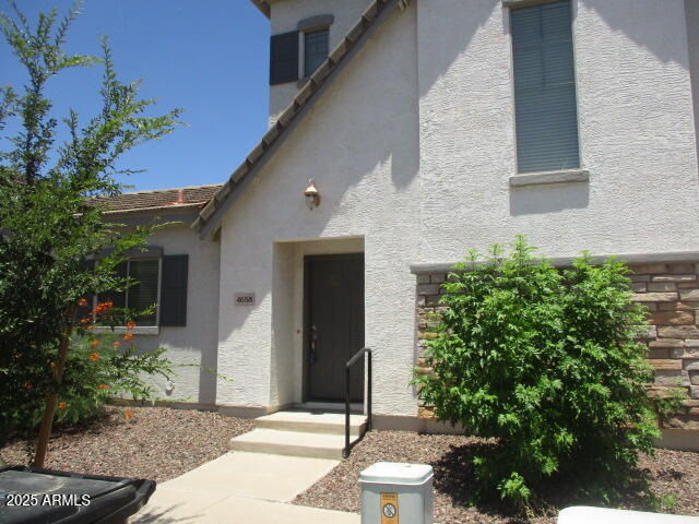 Primary Photo - 4658 E Redfield Rd