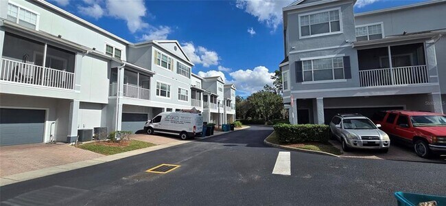 Foto del edificio - 2316 Grand Central Pkwy