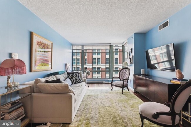 Foto del edificio - 1150 K St NW