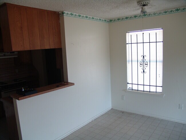 Foto del edificio - 2813 W Shaw St