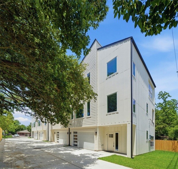 Foto del edificio - 5024 Winnetka St