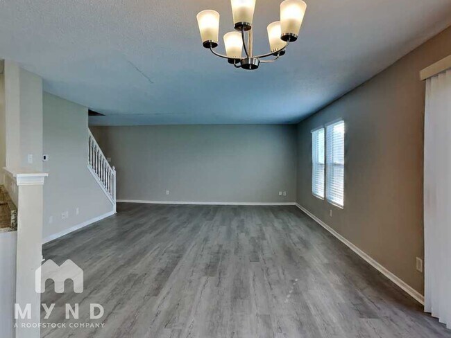 Foto del edificio - 8431 Adams Mills Pl