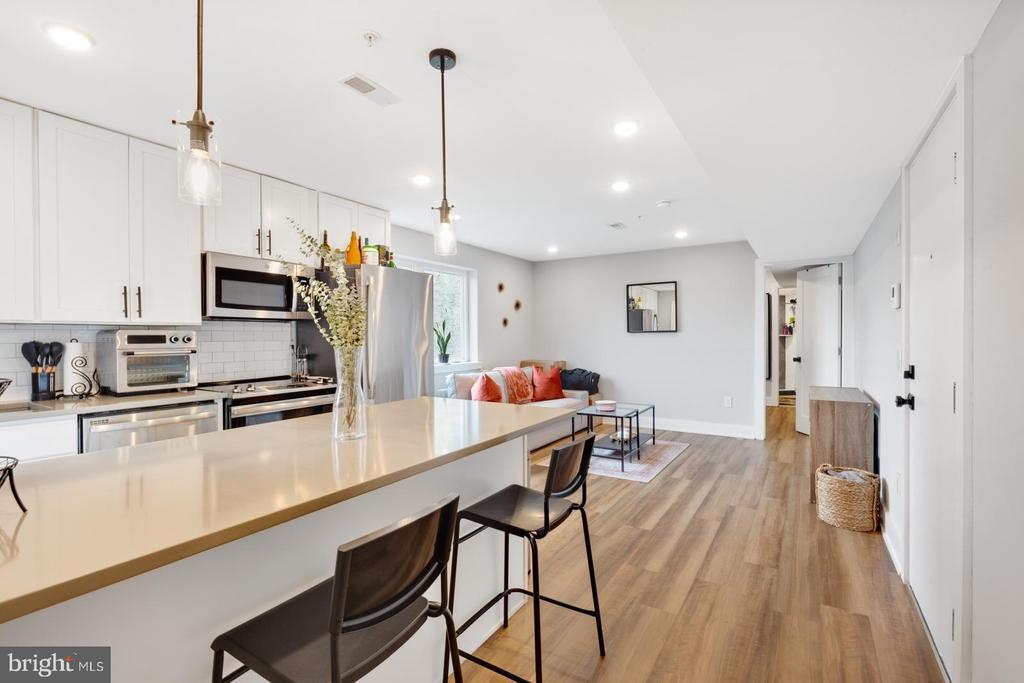 Foto principal - 3965 Lancaster Ave