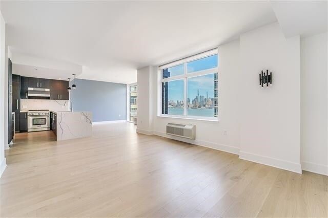 Foto del edificio - 1400 Hudson St