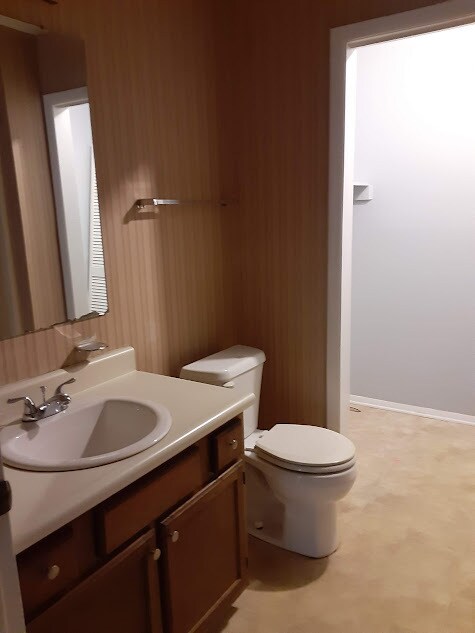 Guest Bathroom - 1857 Tryon Dr