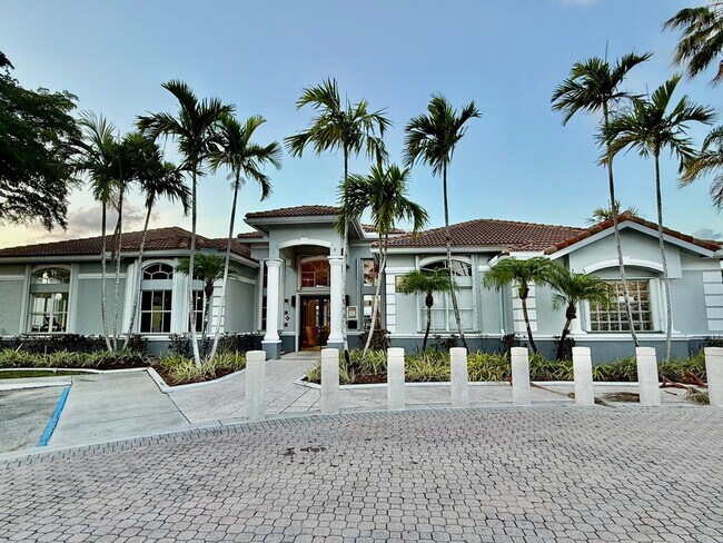 Foto del edificio - 9645 NW 1st Ct