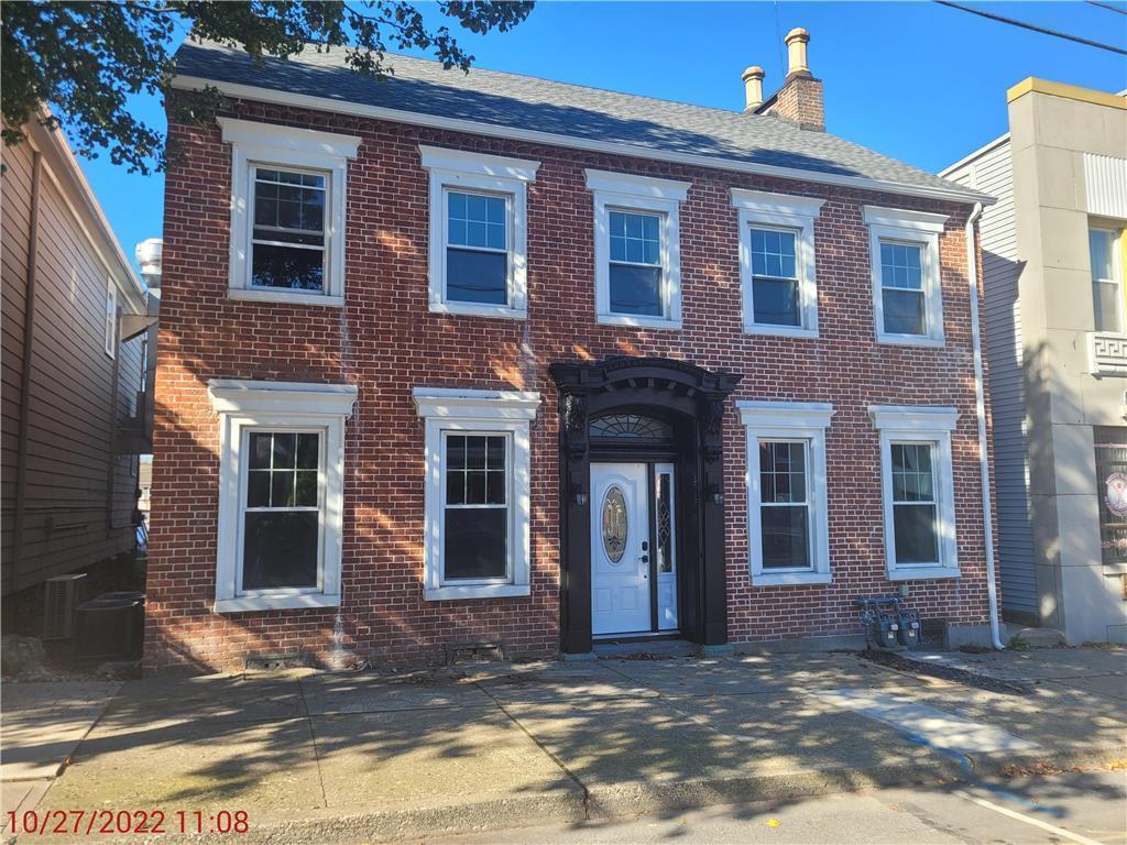 Primary Photo - 624 Main St