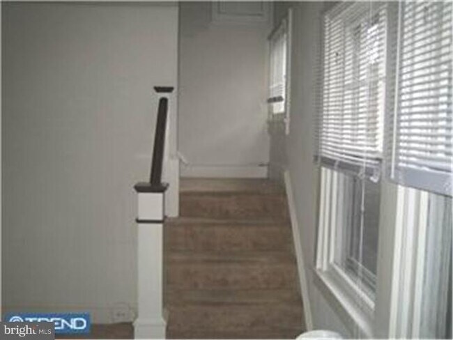 Foto del edificio - 922 Delmont Dr