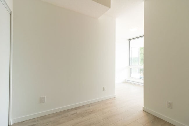 Building Photo - Santa Fe - 205