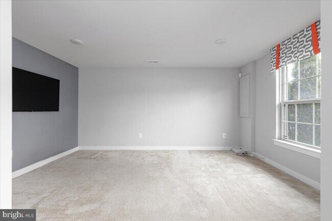 Building Photo - 5917 Sauerwein Way