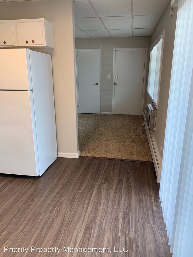 Foto del edificio - 305 Cottonwood Ln