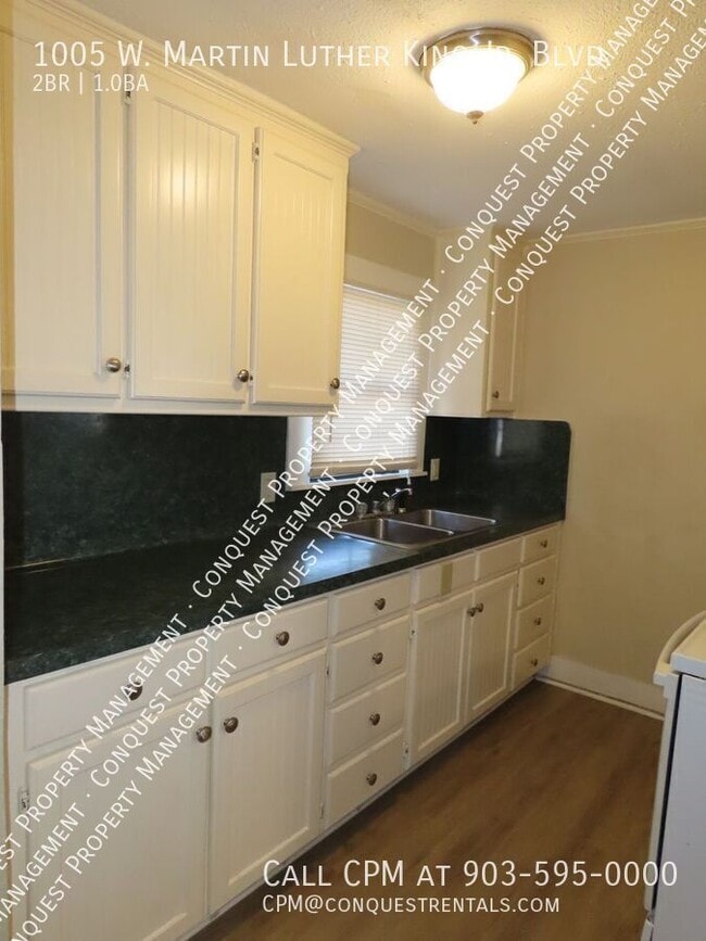 Foto del edificio - 1005 W Martin Luther King Jr Blvd
