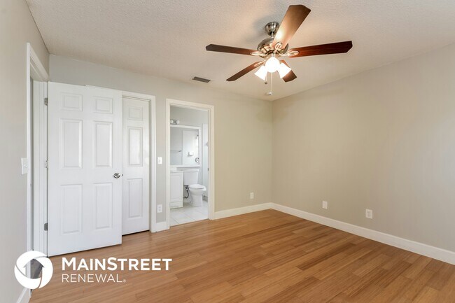 Foto del edificio - 5912 40th Ave W
