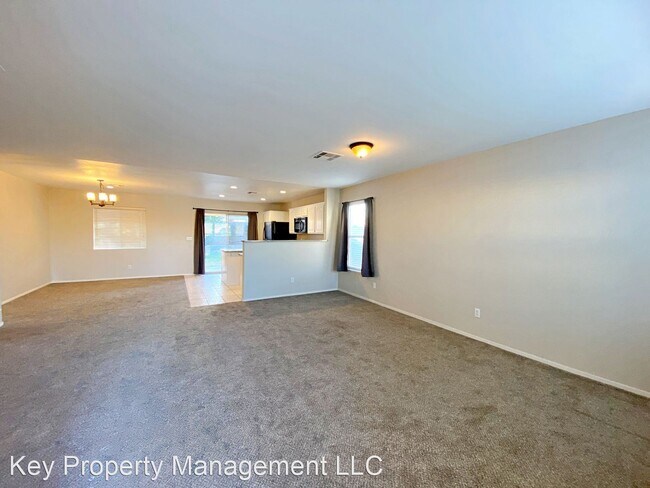 Building Photo - 2 br, 2 bath House - 1037 Cedar Pines St