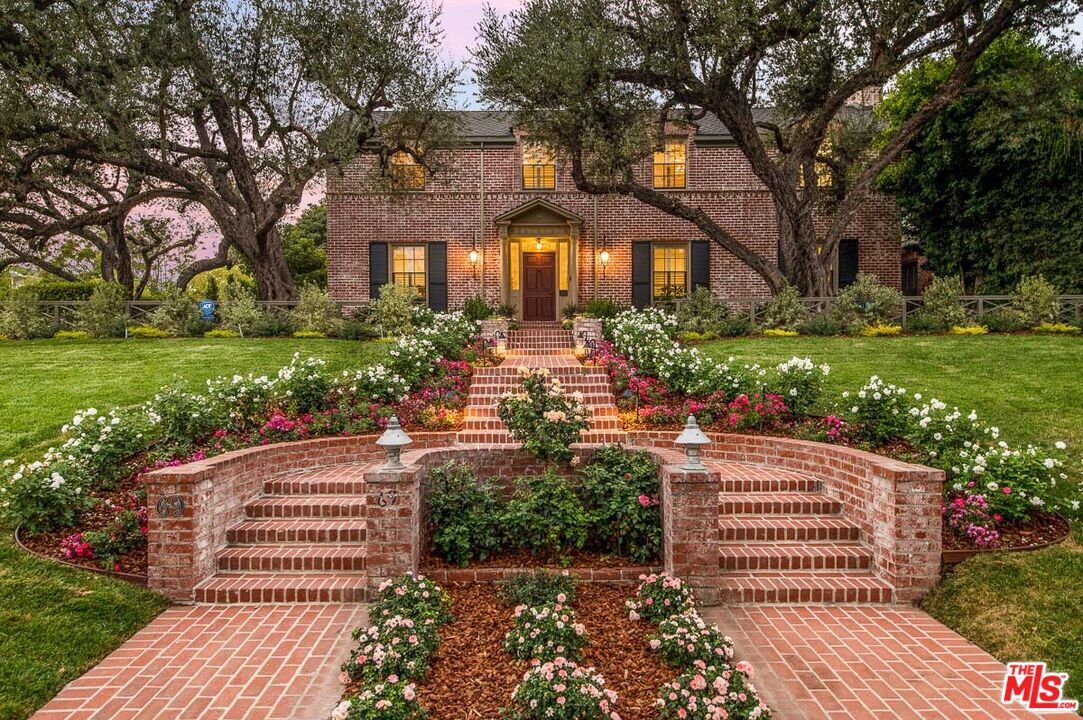 Foto principal - 69 Fremont Pl
