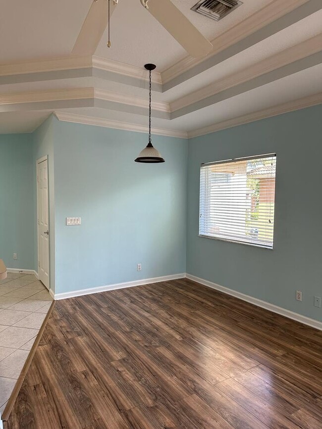 Foto del edificio - 8346 Mulligan Cir