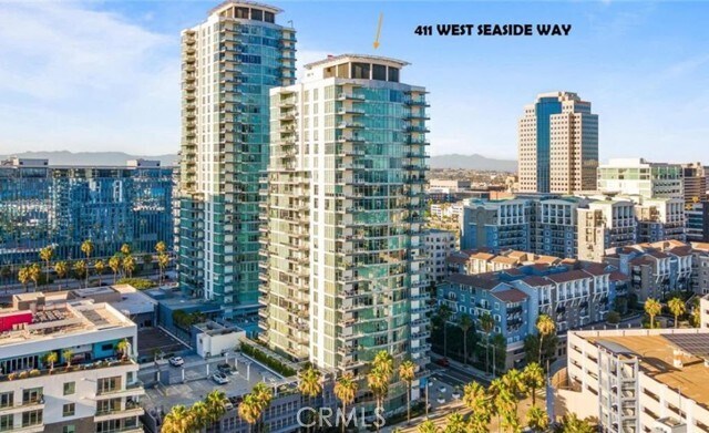 Building Photo - 411 W Seaside Way