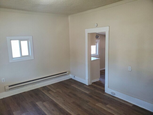 Foto del edificio - 3 Bed 1 Bath Home!!!
