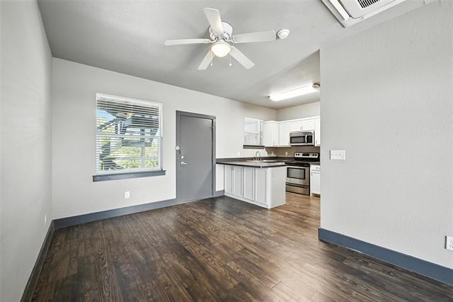 Building Photo - 903 Fannin St
