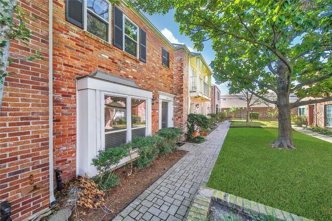 Foto del edificio - 6409 Burgoyne Dr.