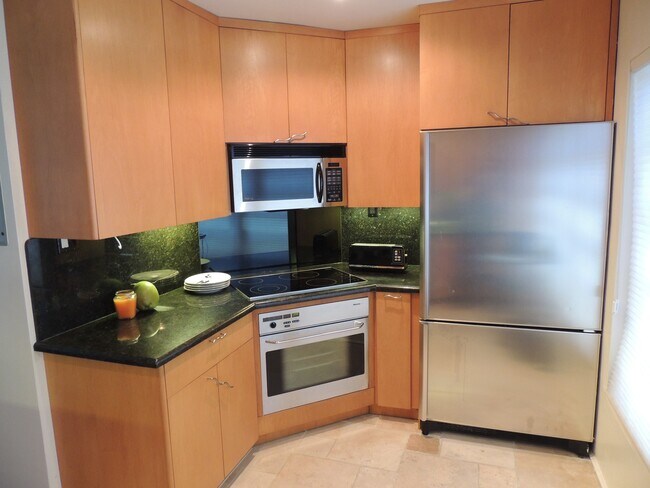 Building Photo - 1821 Jefferson Ave