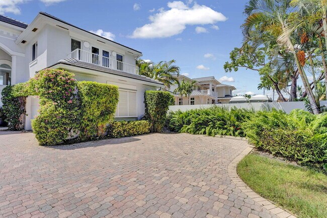 Building Photo - 1026 Seasage Dr