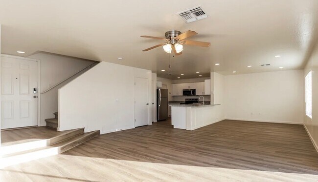 Foto del edificio - 704 Gibson St