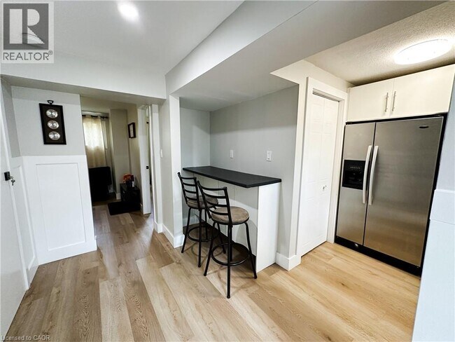 Photo du bâtiment - 19 Elm Ridge Dr