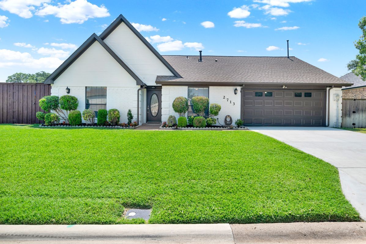 Foto principal - 2713 Pinery Ln